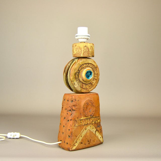 Brown Ceramic Table Lamp by Bernarde Rooke for Kor, England, 1960s For Sale - Image 8 of 10