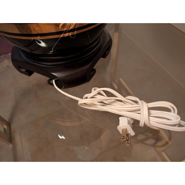 Vintage Chinoiserie Black Porcelain Ginger Jar Floral Table Lamp With Shade For Sale - Image 10 of 11