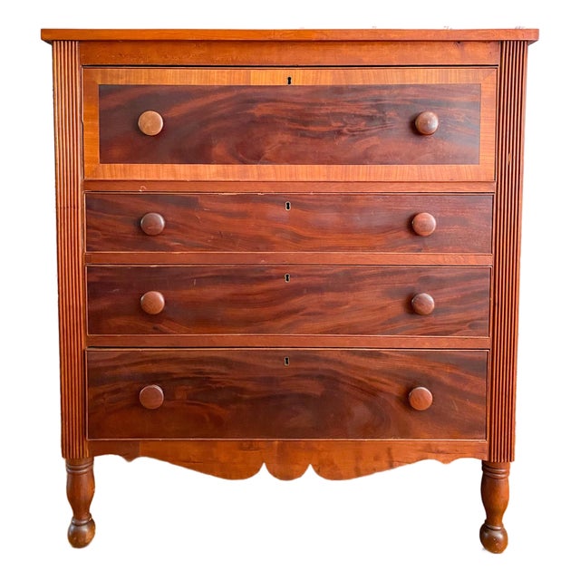 Antique Early 1800s New England Neoclassical Cherry and Mahogany Chest of Drawers For Sale