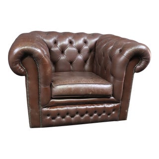 English Tufted Leather Club Chair For Sale
