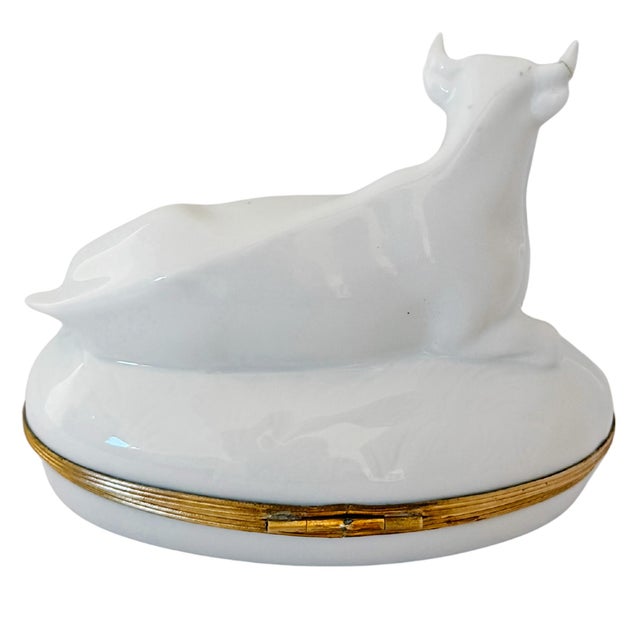 1980s 1980s French Blanc De Chine Porcelain Reclining Cow Limoges Box by Chamart For Sale - Image 5 of 8