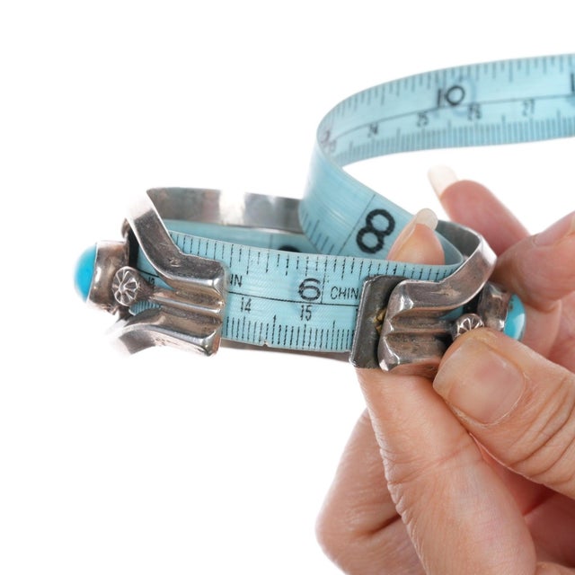 6.25" Vintage Navajo hand stamped heavy sterling/turquoise row cuff bracelet For Sale - Image 9 of 10