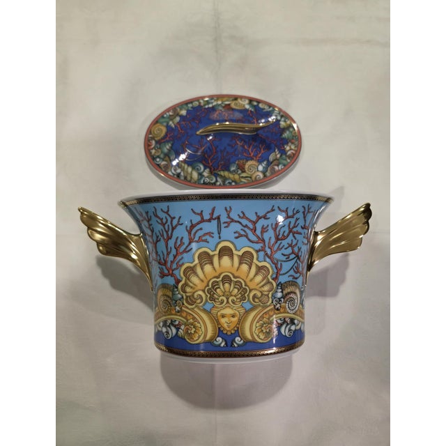 Le Tresors De La Mer 12-Person Dinner Service by Gianni Versace for Rosenthal, 1990s, Set of 123 For Sale - Image 9 of 18