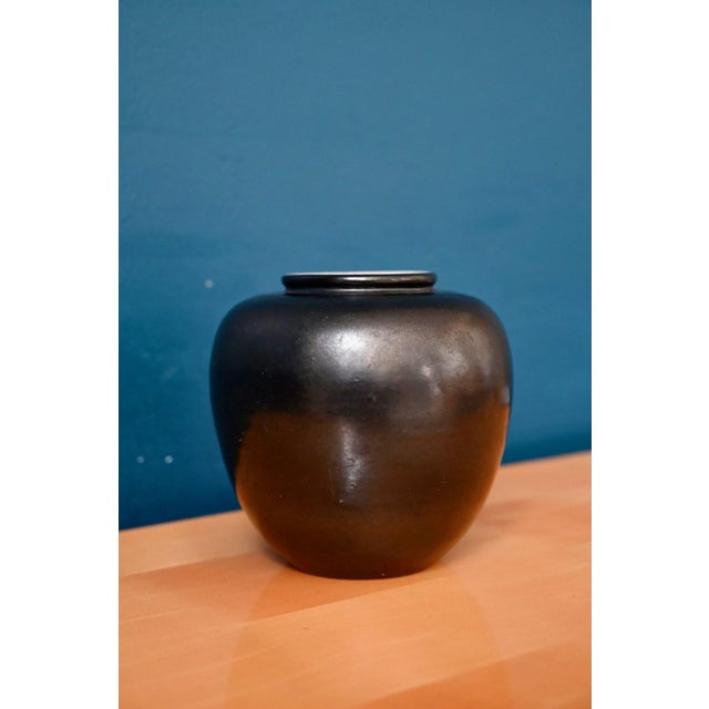 1950s Black Glazed Ceramic Vase from Elchinger, Soufflenheim, Alsace, 1950s For Sale - Image 5 of 8