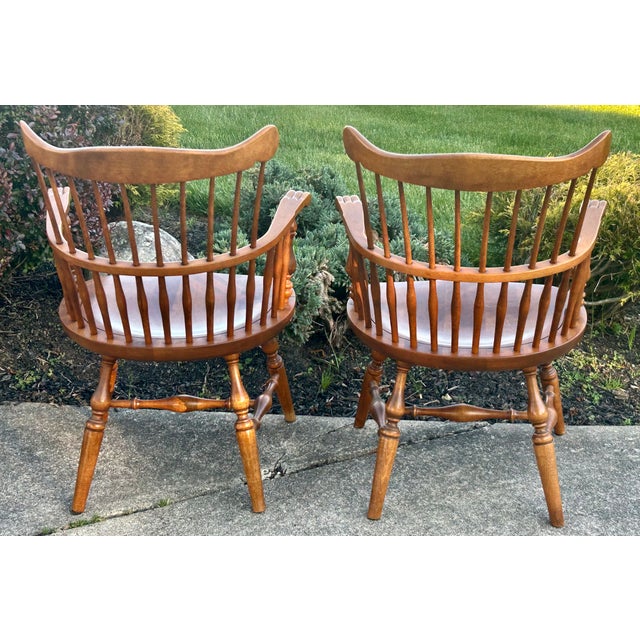 Wood Vtg. Ethan Allen Pair of Solid Maple Early American Style Windsor Chairs For Sale - Image 7 of 13