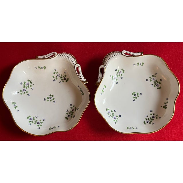 Old 18th C. Paris Porcelain Dihl Et Guerhard Sprig Cornflower Shell Shape Serving Dishes 1790 - 1800 - A Pair For Sale - Image 13 of 15