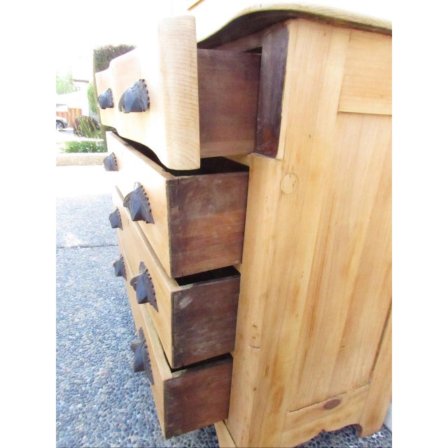 Antique American Scrubbed Pine Dresser For Sale - Image 11 of 18