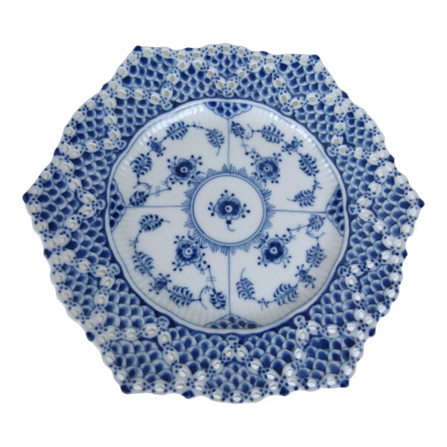 Vintage Royal Copenhagen Blue Fluted Double Full Lace Hexagonal Plate No. 1094 First Quality 1975 to 1979 For Sale