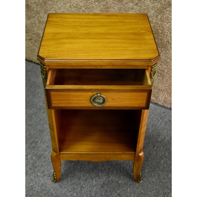 Vintage Satinwood Nightstand French Style Brass Ormolu Inlaid Bedside Table For Sale - Image 4 of 12