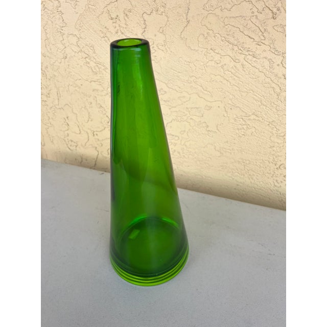 Mid Century Green Art / Vase Glass by Tarnowiec For Sale In West Palm - Image 6 of 7
