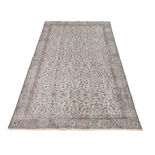 Handknotted vintage rug from Oushak region of Turkey. Approximately 45-60 years old . In very good condition.