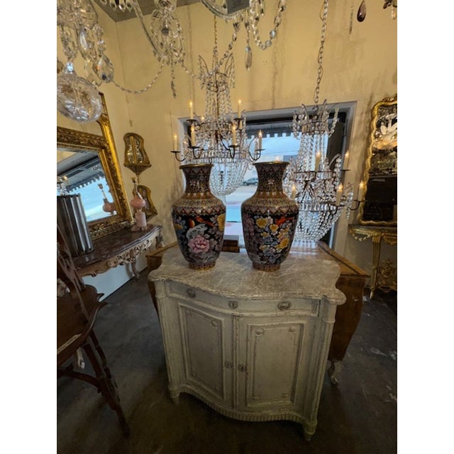 Traditional Pair of Chinese Cloisonne' Vases For Sale - Image 3 of 5