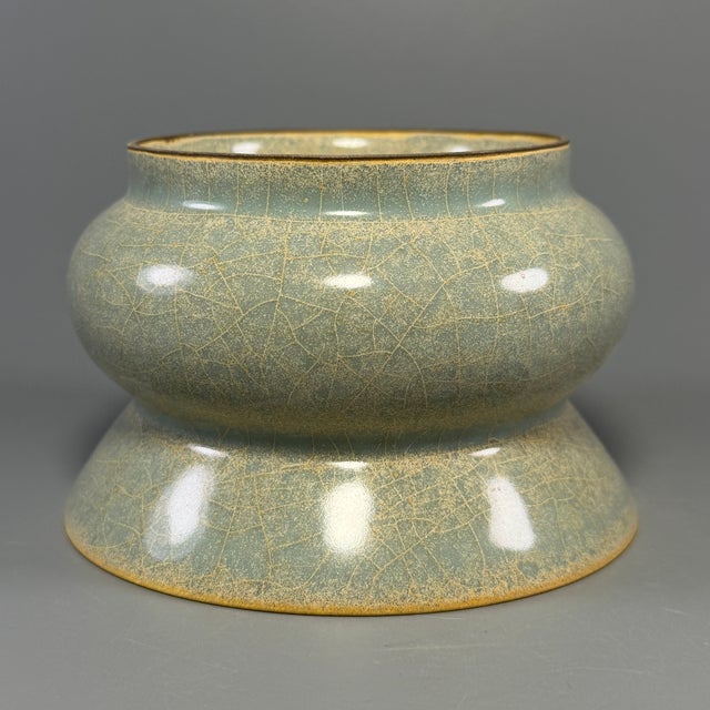 Antique Chinese Official‑Style Celadon Porcelain Zhadou Vessel For Sale - Image 4 of 6