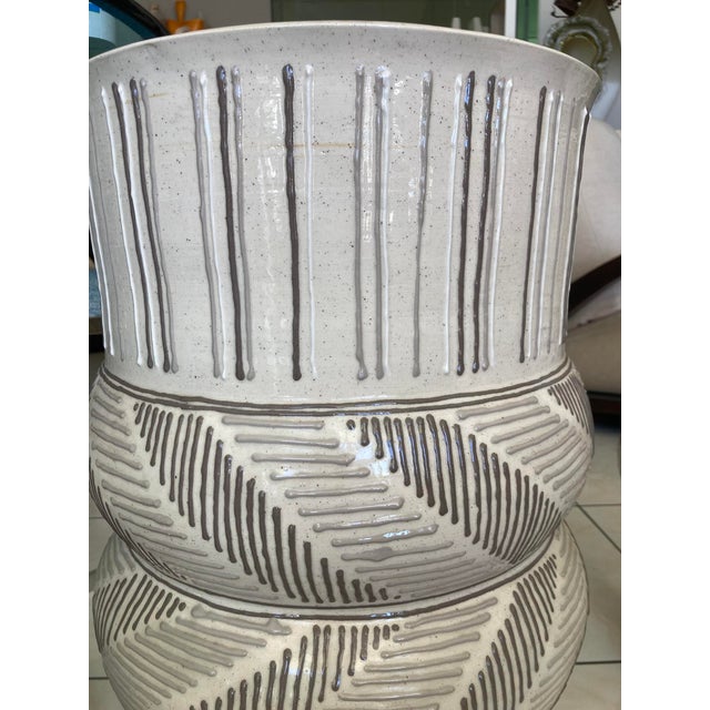 Monumental Roy Hamilton Double Cuff Vases in Taupe, Gray and White , Set of 2 For Sale - Image 12 of 12