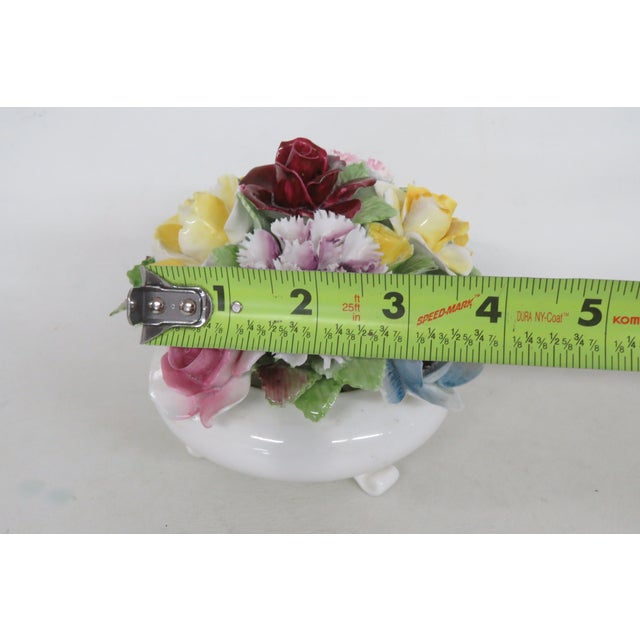 White Royal Doulton England Bone China Floral Posy Mixed Flowers in Footed Bowl 5016b For Sale - Image 8 of 18