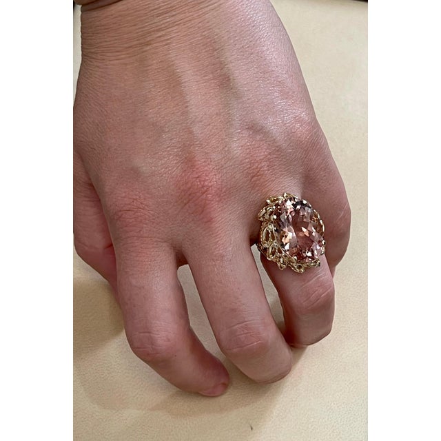 20 Carat Morganite Cocktail Ring 14 Karat Yellow Gold Estate A classic, Cocktail ring Huge 20 Carat of very clean no...