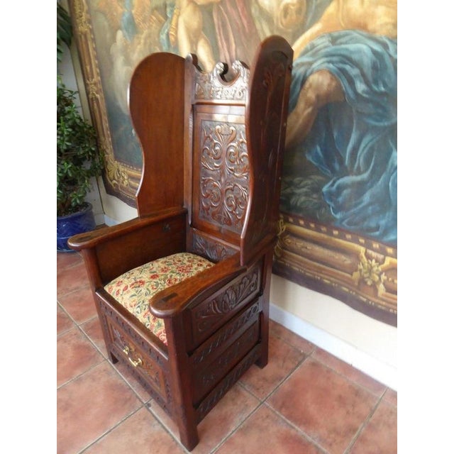 Wood Antique Victorian Gothic Revival Country Oak Hall Chair, 1850 For Sale - Image 7 of 18