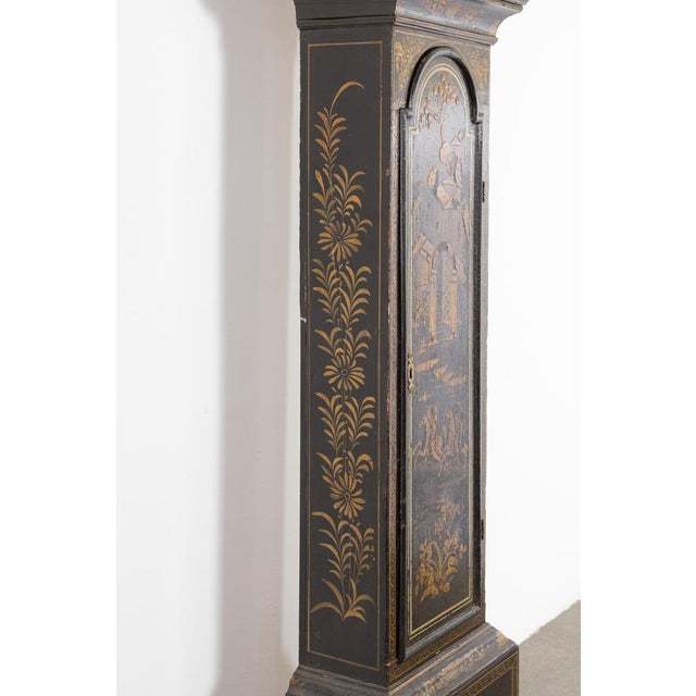 18th Century Chinoiserie Lacquered Clock For Sale - Image 6 of 18