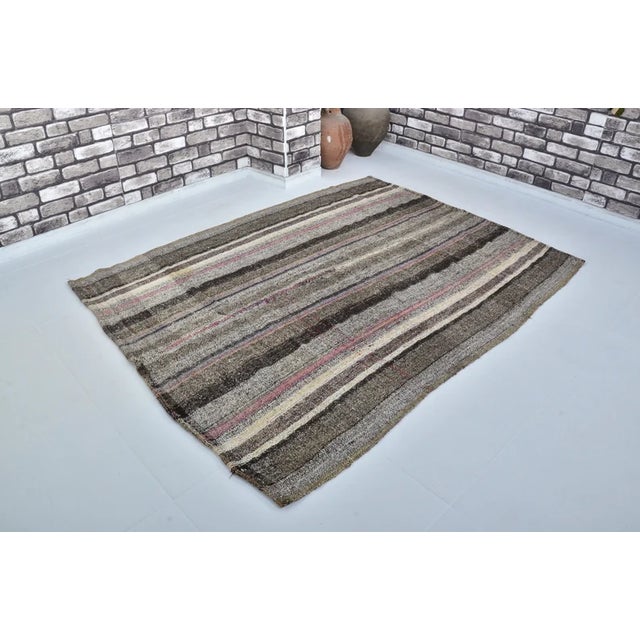 Textile Vintage Handwoven Anatolian Flat-Weave Kilim Rug in Charcoal, Cream For Sale - Image 7 of 10
