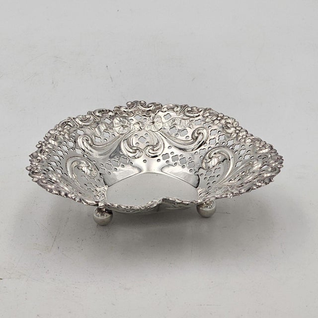 1930s 1930 Sterling Heart-Shaped Dish For Sale - Image 5 of 10