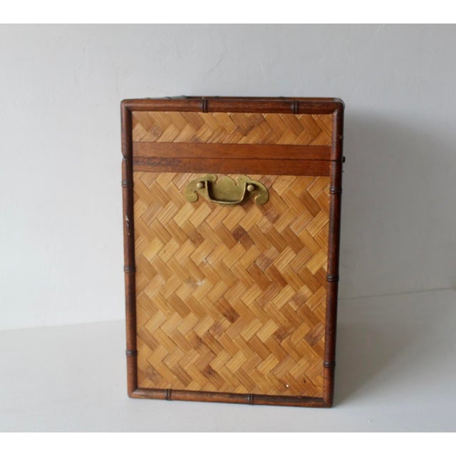 Vintage Bamboo Woven Rattan Storage Chest Trunk Brass Hardware Details Lockable Mid-Century For Sale In Miami - Image 6 of 18