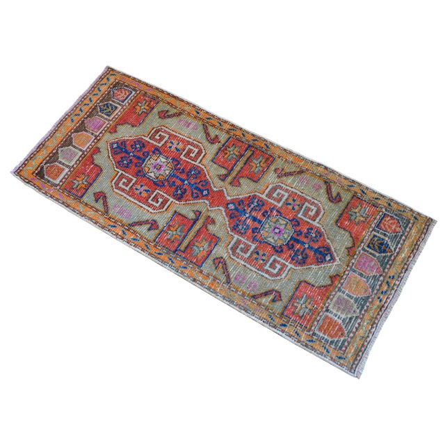1960s 1960s Vintage Hand Made Faded Rug - 1′7″ × 3′7″ For Sale - Image 5 of 12