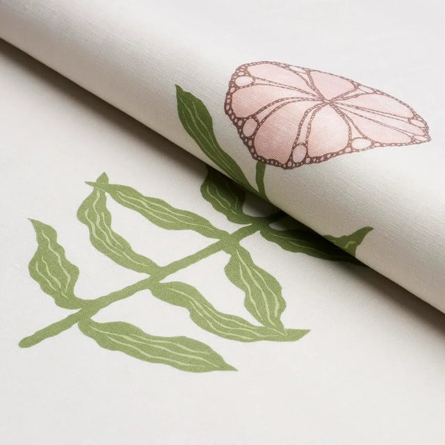 Schumacher SAMPLE - Schumacher x Marian Mcevoy Pretty Petals Fabric In Blush For Sale - Image 4 of 4