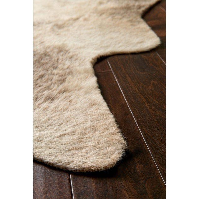 The Grand Canyon is a contemporary rug made in China from woven synthetics. The captivating look and colors are sure to...