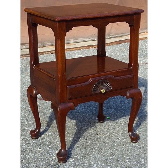 Queen Anne Mid 20th Century Ritter Georgetown Galleries Queen Anne Style Mahogany Tier Side Table Nightstand For Sale - Image 3 of 11