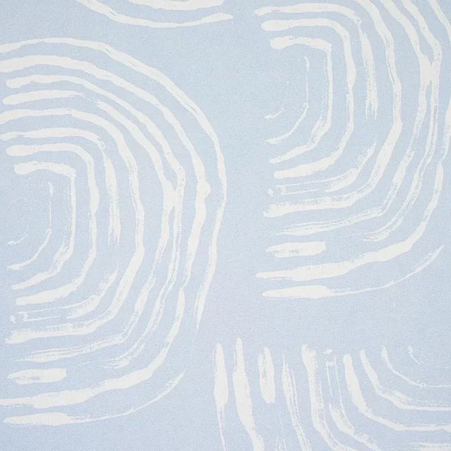 Mid-Century Modern Sample - Schumacher X Caroline Z Hurley Quansoo Wallpaper in Ivory on Sky For Sale - Image 3 of 5