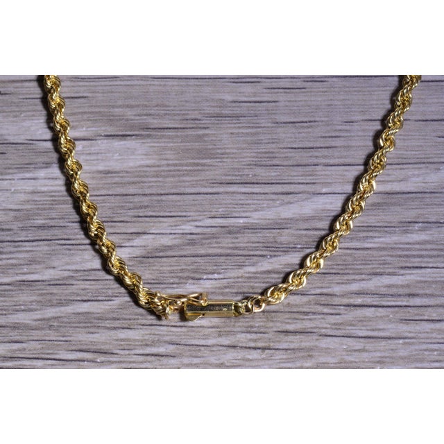 Contemporary Men's 18 Inch Solid Rope Chain in 14K Yellow Gold For Sale - Image 3 of 4