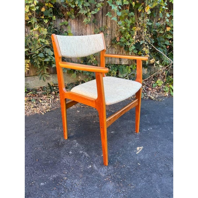 Late 20th Century Mid Century Modern Teak Dining Chairs. Set of 6 For Sale - Image 9 of 10