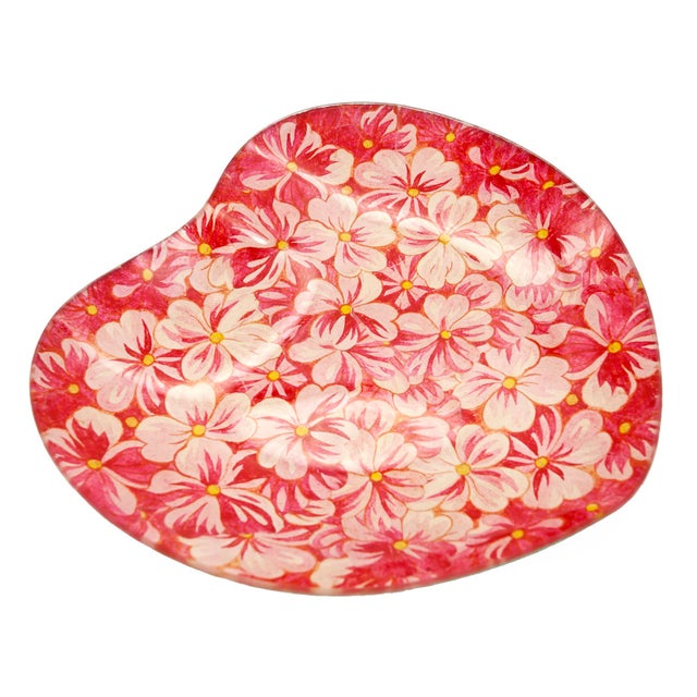 French Heart Plate With Red Floral Motif For Sale - Image 3 of 5
