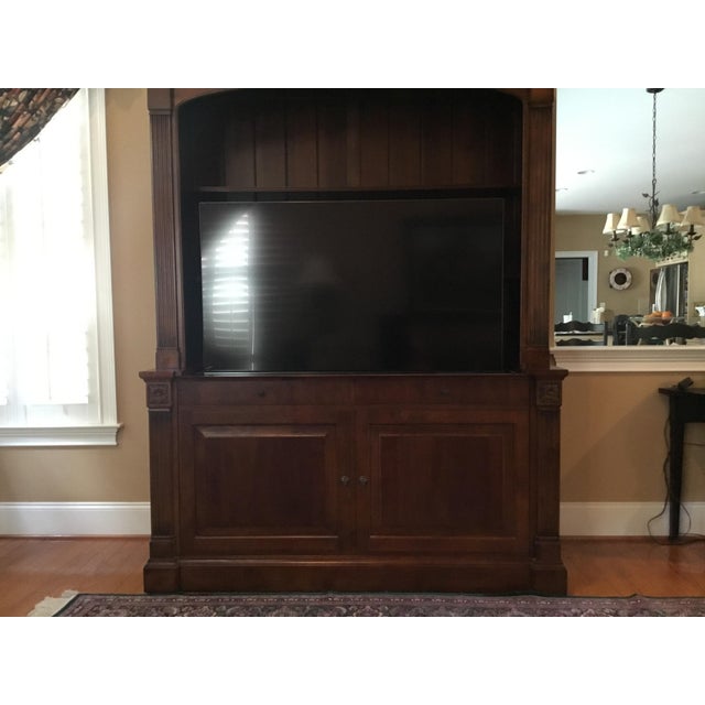 Early 21st Century Ethan Allen British Classics Motorized Tv Lift and Bookcase Cabinet For Sale - Image 5 of 11