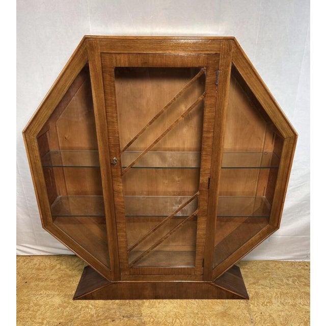 Art Deco Hexagonal Walnut Display Cabinet, 1920s-1930s For Sale - Image 9 of 10
