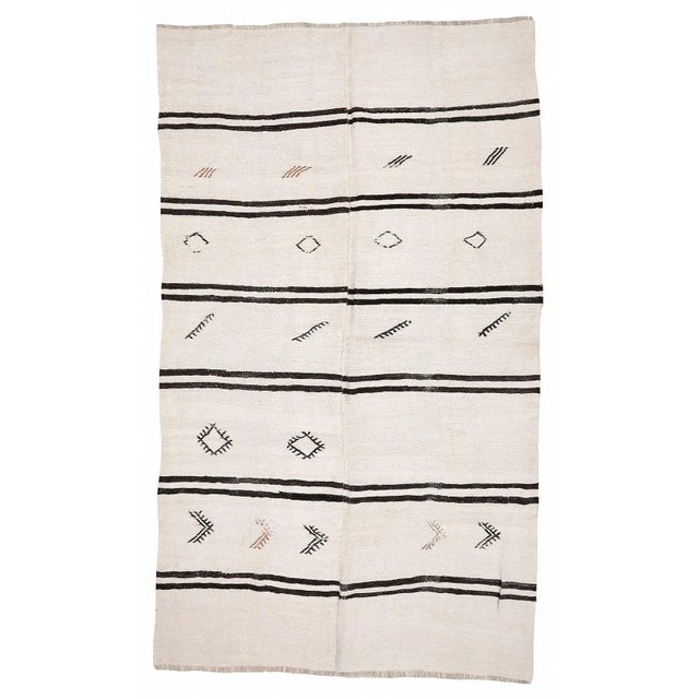 Textile Mid 20th Century Mid 20th Century White & Black Vintage Hemp Rug For Sale - Image 7 of 7