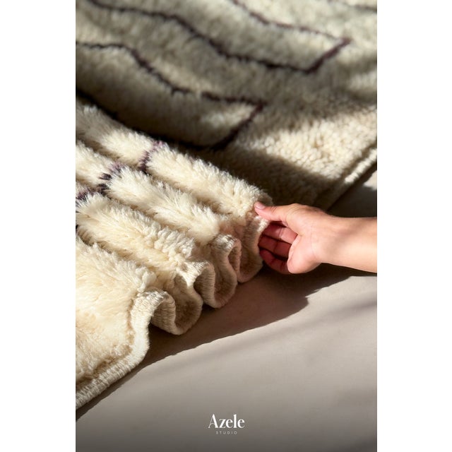 2020s Chevron Stripe Hand-Knotted Moroccan Wool Rug | 9'7" X 6'8" | One of a Kind For Sale - Image 5 of 13
