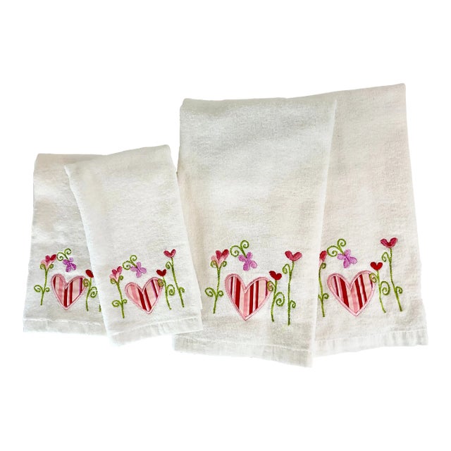 1990s Boho Chic Valentines Heart Tip and Hand Towels - Set of 4 For Sale