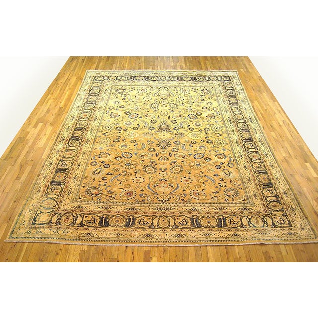 Antique Persian Meshed Oriental rug, Room size An antique Persian Meshed oriental rug, size 13'0 x 10'0, circa 1920. This...