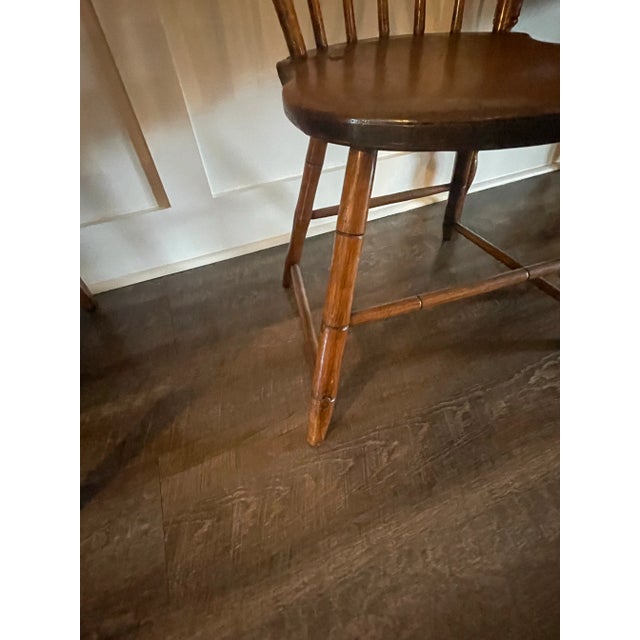 1700’s New England Farm House Federal Windsor Country Chair For Sale In Savannah - Image 6 of 12