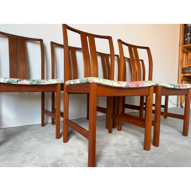 Set of Six – Mid-Century Danish Modern Teak Dining Chairs, Attributed to Linde Nilsson for Lammhults, Sweden For Sale - Image 12 of 12