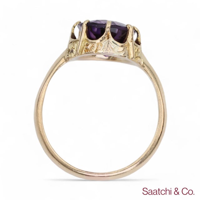 Mid 20th Century Vintage Amethyst Ring 14k (585) Yellow Gold Vintage Amethyst Ring, Size 5 For Sale In New York - Image 6 of 9