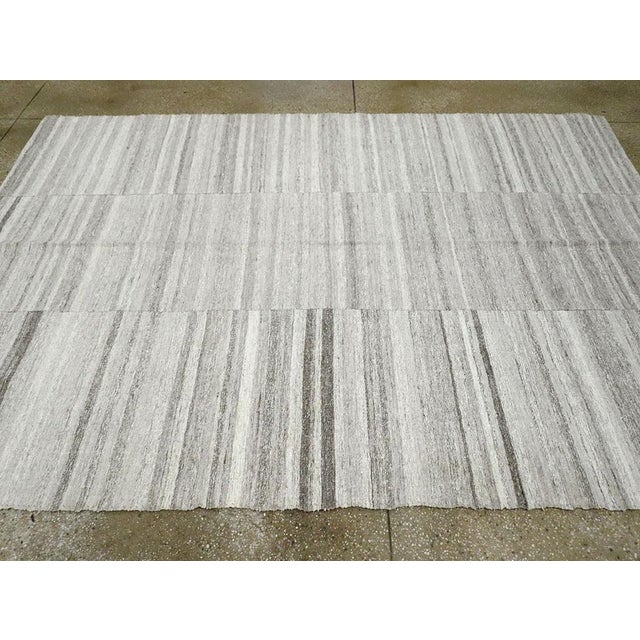 Textile Galerie Shabab Collection Grey Mid-20th Century Handmade Turkish Flatweave Kilim Accent Rug For Sale - Image 7 of 10