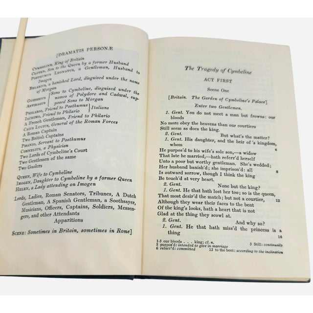 Textile Early 20th Century The Yale Shakespeare: 4-Volume Collection — Cymbeline; Henry V; Henry Vi, Pt. Ii; Merry Wives For Sale - Image 7 of 12