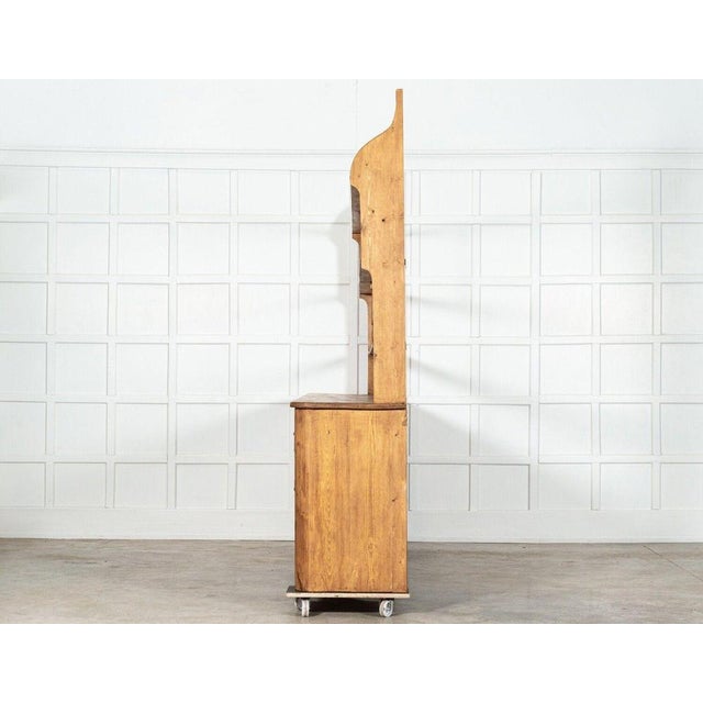 Early 19th Century Large English Georgian Pine Dresser, 1820s For Sale - Image 5 of 15