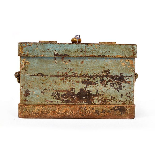Small Safe from T.E. Thomson & Co For Sale - Image 3 of 10