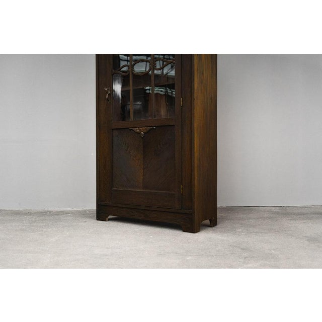 Art Nouveau Bookcase in Oak For Sale - Image 15 of 18
