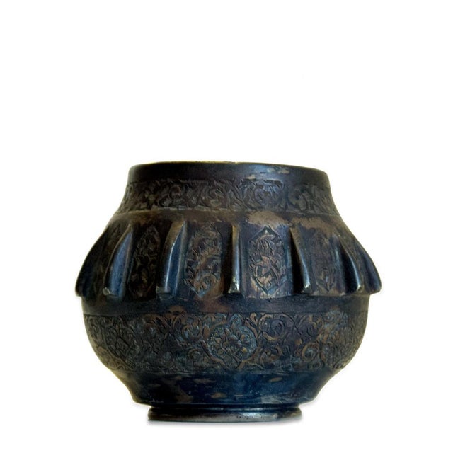 Indian bronze bowl is an original decorative object realized in India in the mid-19th century. Bronze. Excellent...