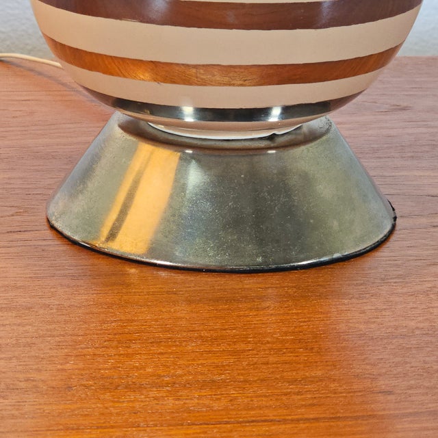 Mid 20th Century Wescal Atomic Ceramic Table Lamps With Original Fiberglass Shades - a Pair For Sale - Image 10 of 15