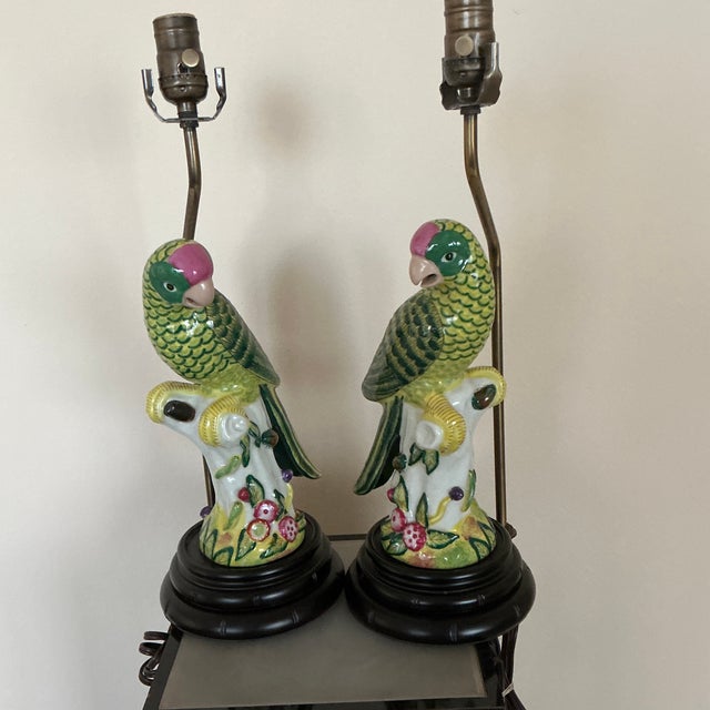 Hollywood Regency Pair of 1940s Green Parrot Table Lamps For Sale - Image 3 of 12